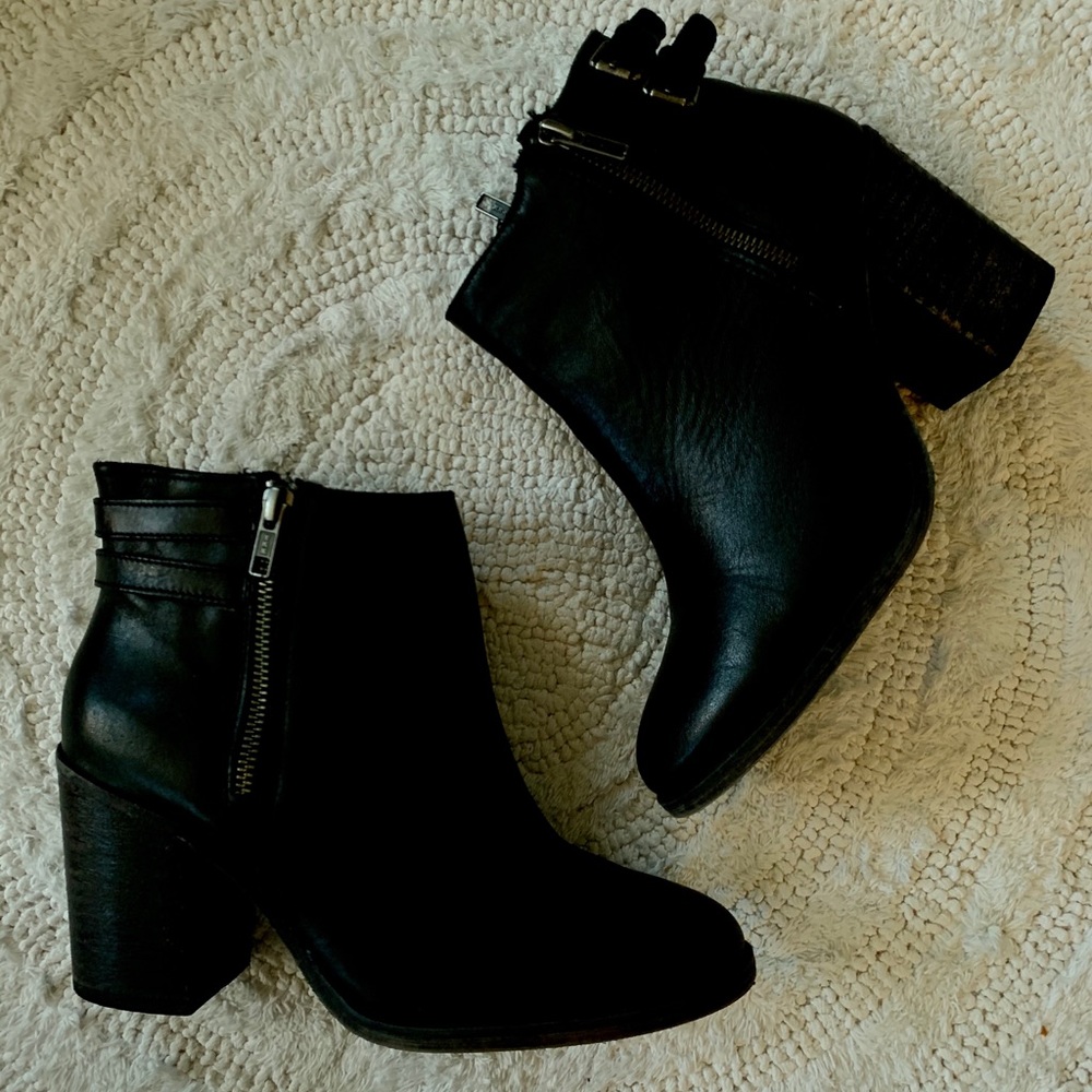 🎉HP🎉 Nordstrom Melrose and Market Black Booties - Picture 2 of 6